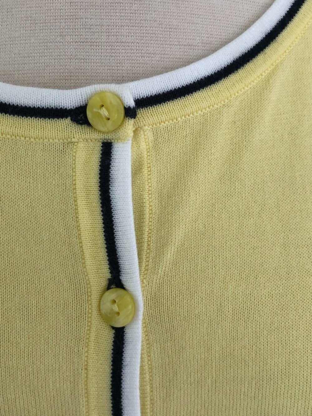 Vintage Buttery Soft Yellow Cardigan 3/4 Sleeve Cotton Blend Large 90s Preppy - Picture 5 of 9